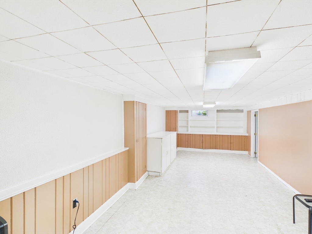41 Essex Road Property Photo 30