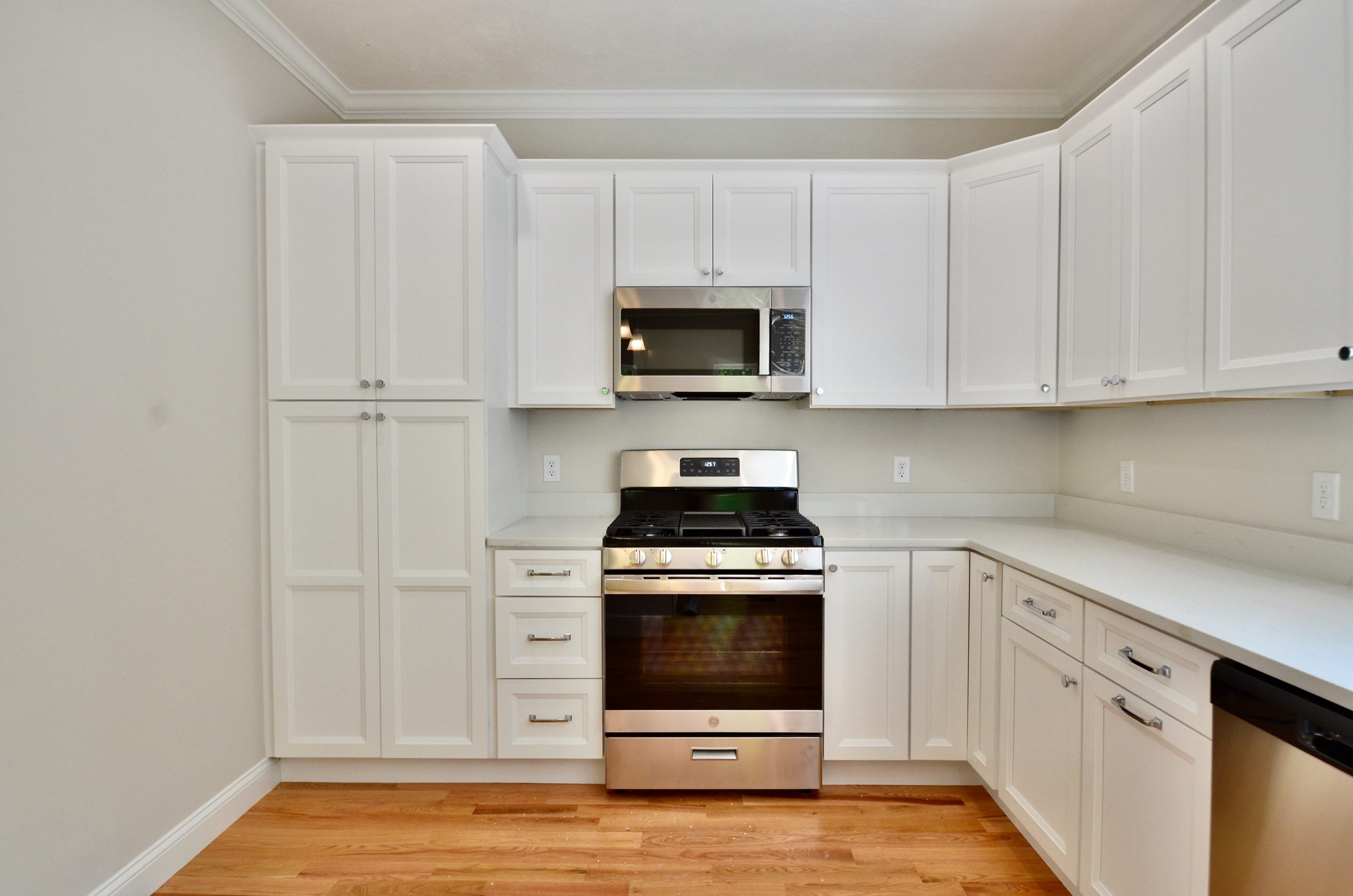22b Crownshield # 22b Property Photo 7