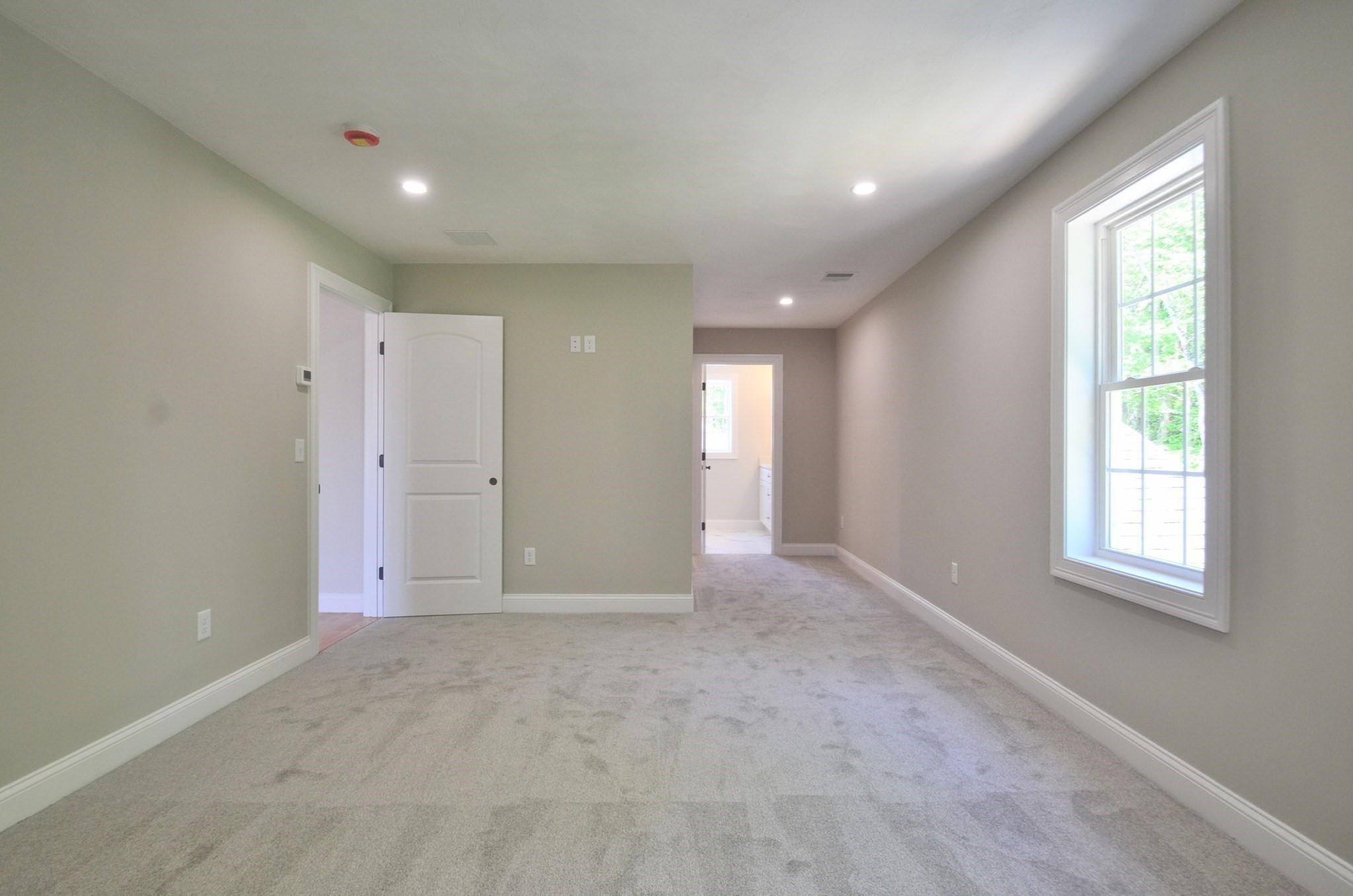 22b Crownshield # 22b Property Photo 18