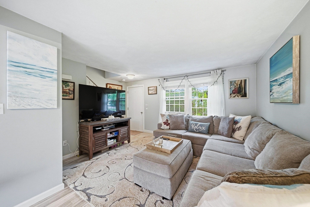 6 George St # C Property Photo 3
