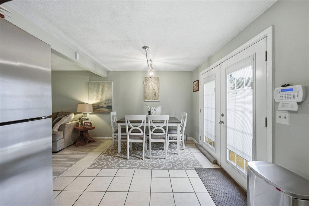 6 George St # C Property Photo 8