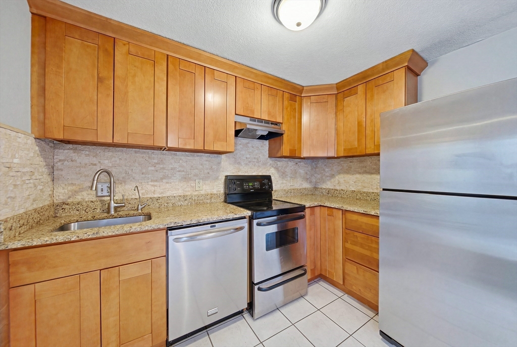 6 George St # C Property Photo 12