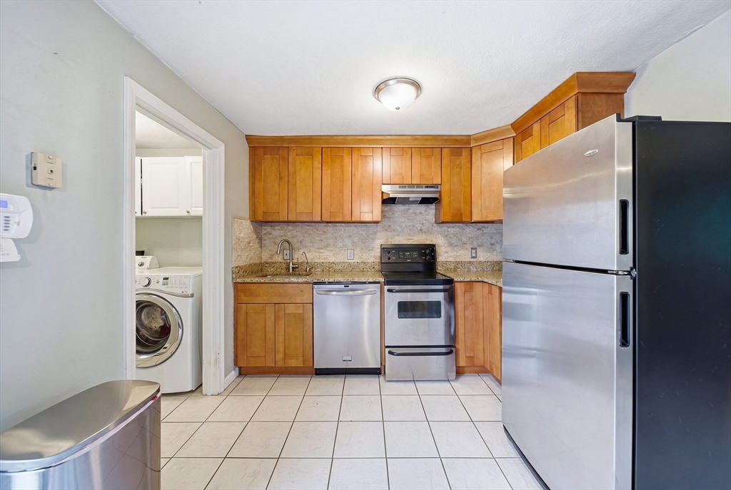 6 George St # C Property Photo 13