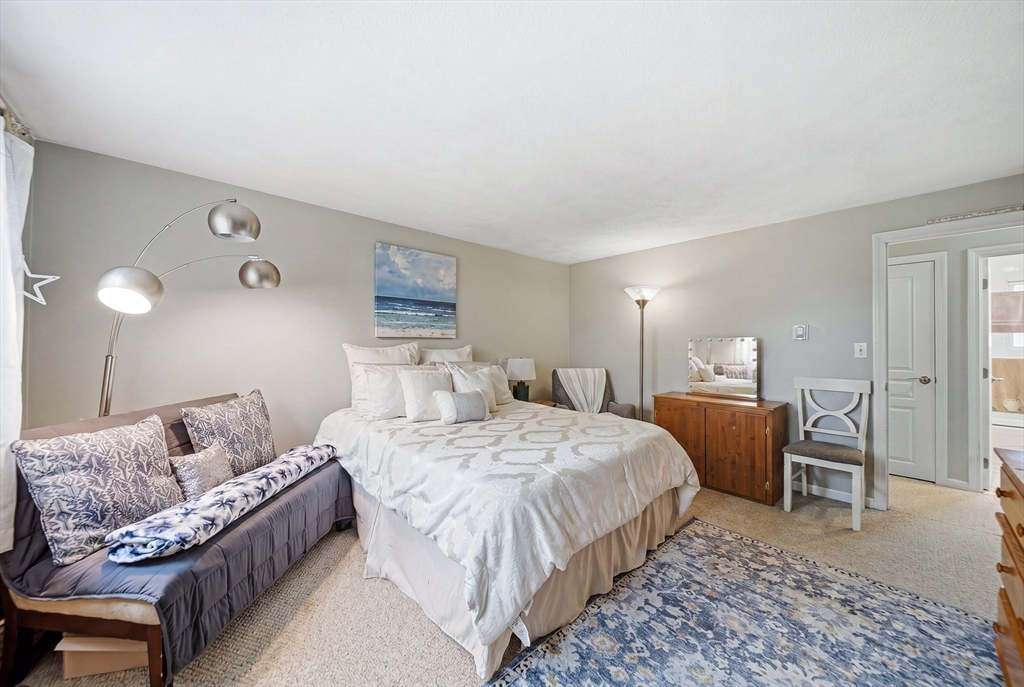 6 George St # C Property Photo 19