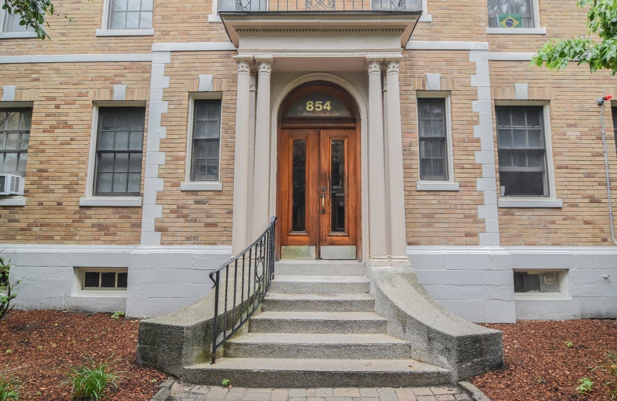 860 Massachusetts Avenue # 8 Property Photo 1