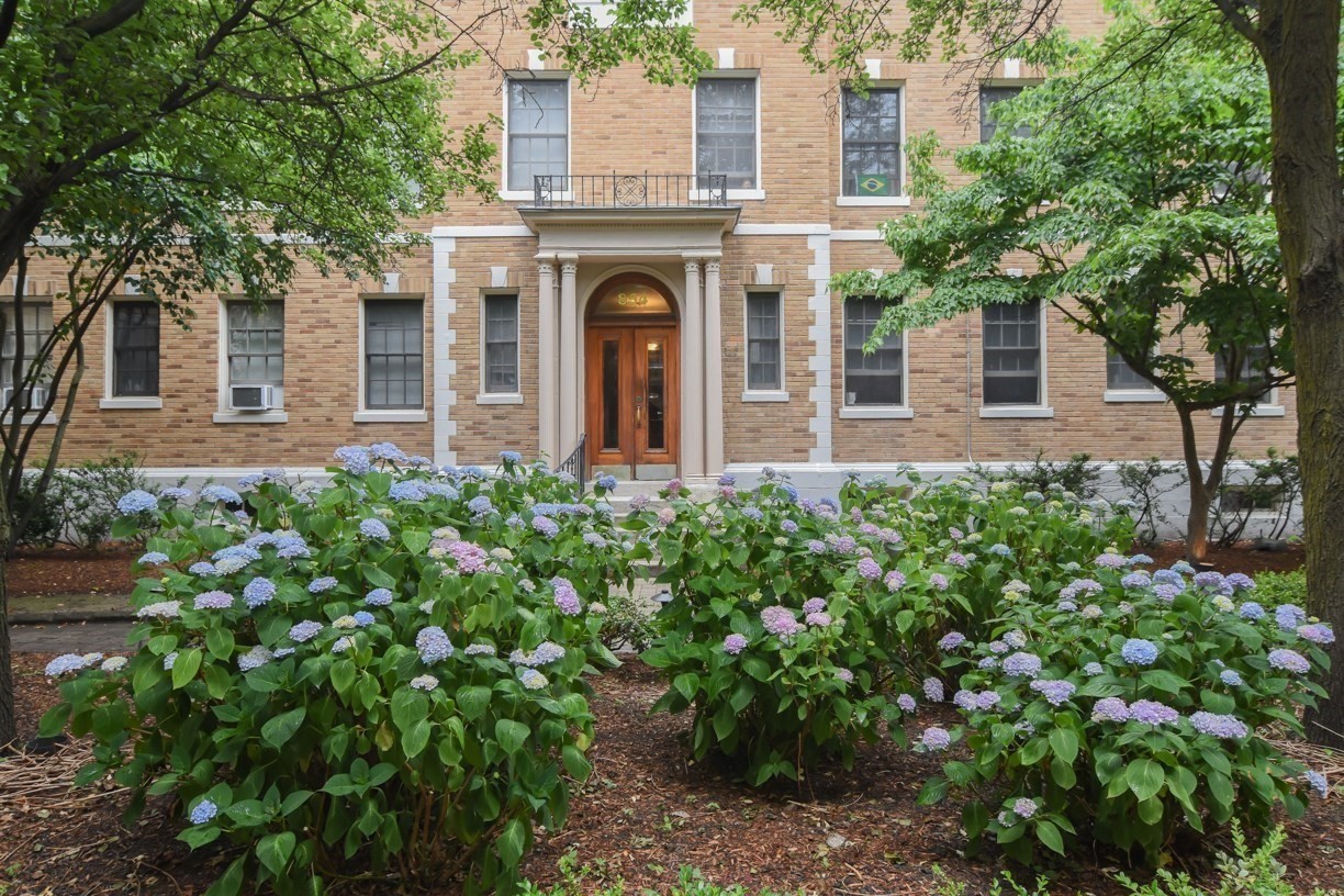 860 Massachusetts Avenue # 8 Property Photo 3
