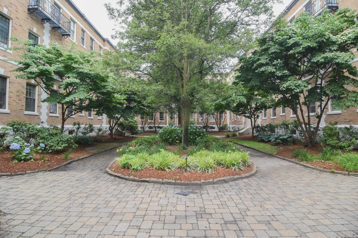 860 Massachusetts Avenue # 8 Property Photo 5