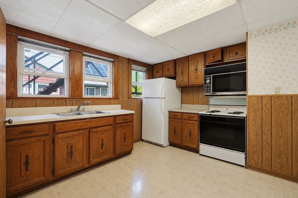 157 Elm Street Property Photo 12