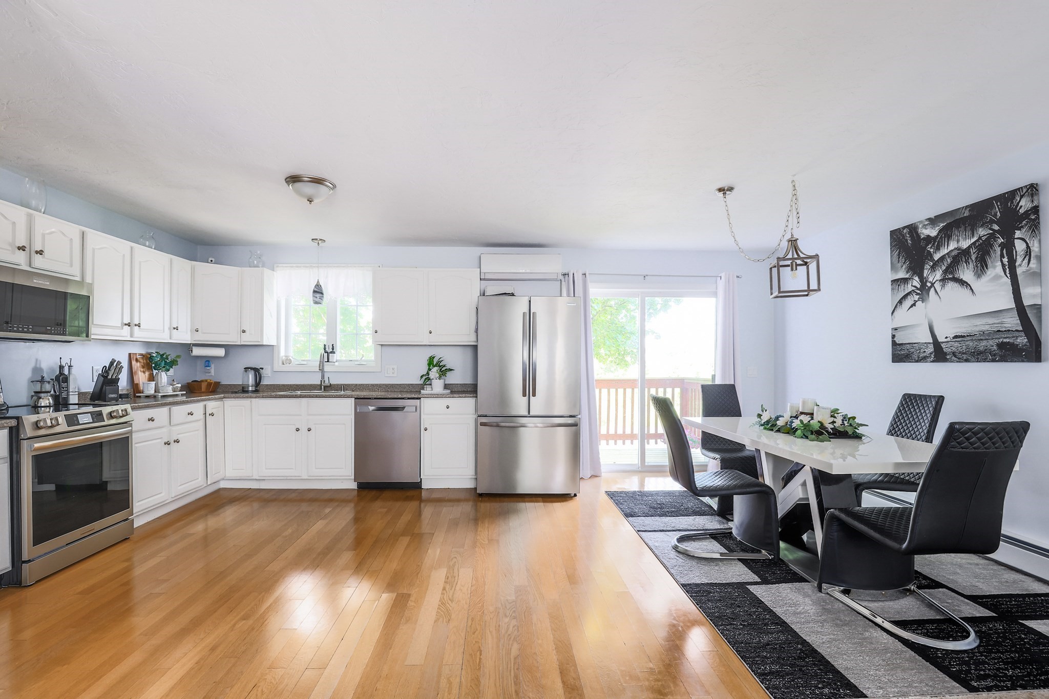 22b Bancroft St # B Property Photo 6