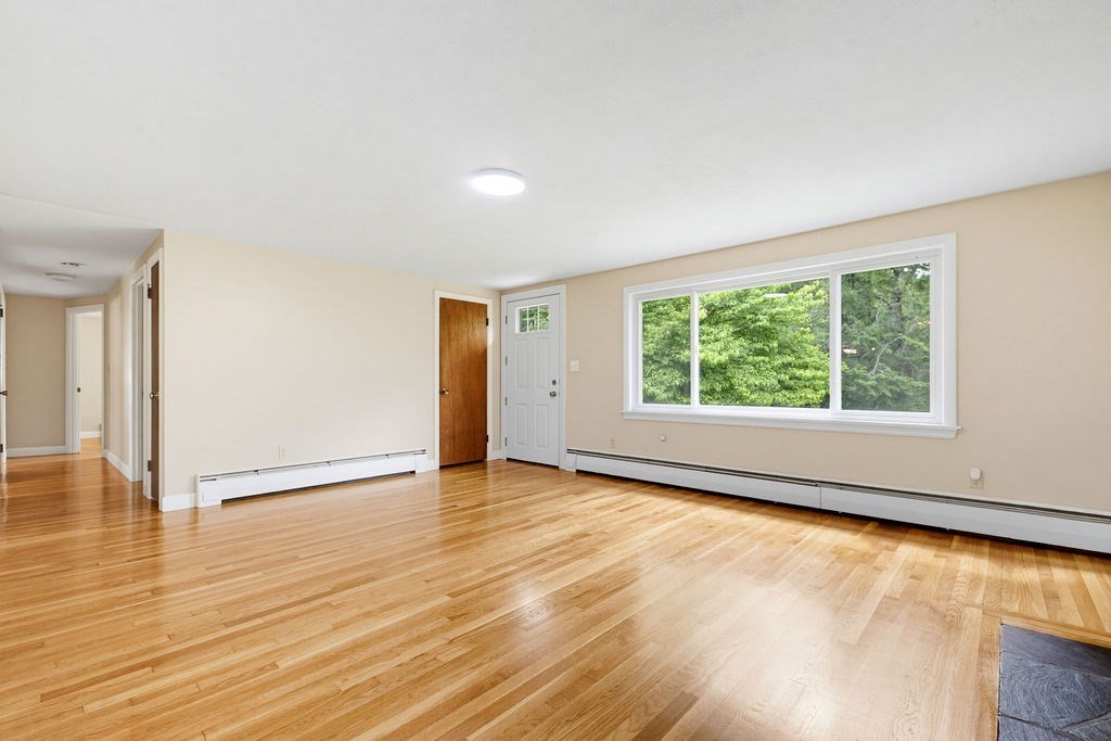 9 Charity Ln Property Photo 10