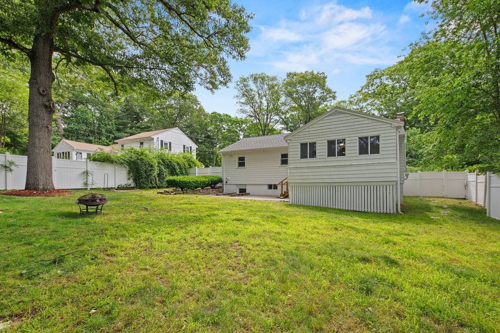 9 Charity Ln Property Photo 33