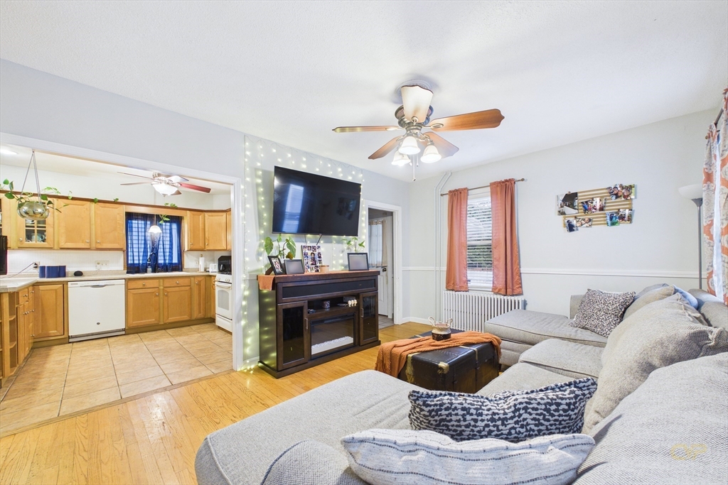551 Union St Property Photo 1
