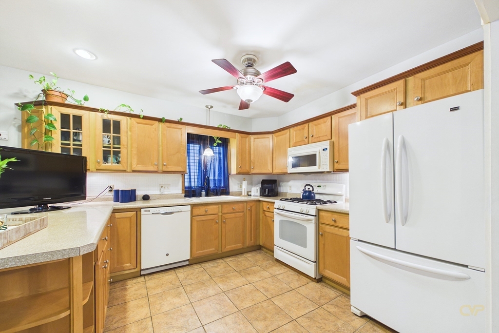 551 Union St Property Photo 11