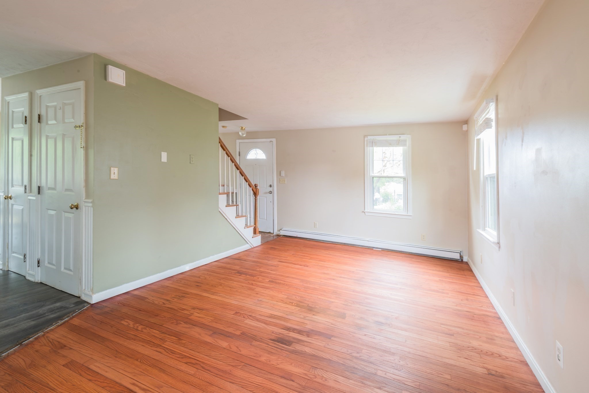 83 Beach St Property Photo 14