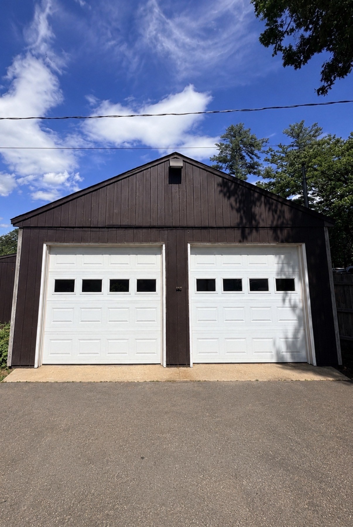 25r Beacon St Property Photo 31