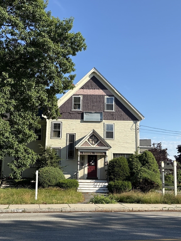 399 S Main St Property Photo 1