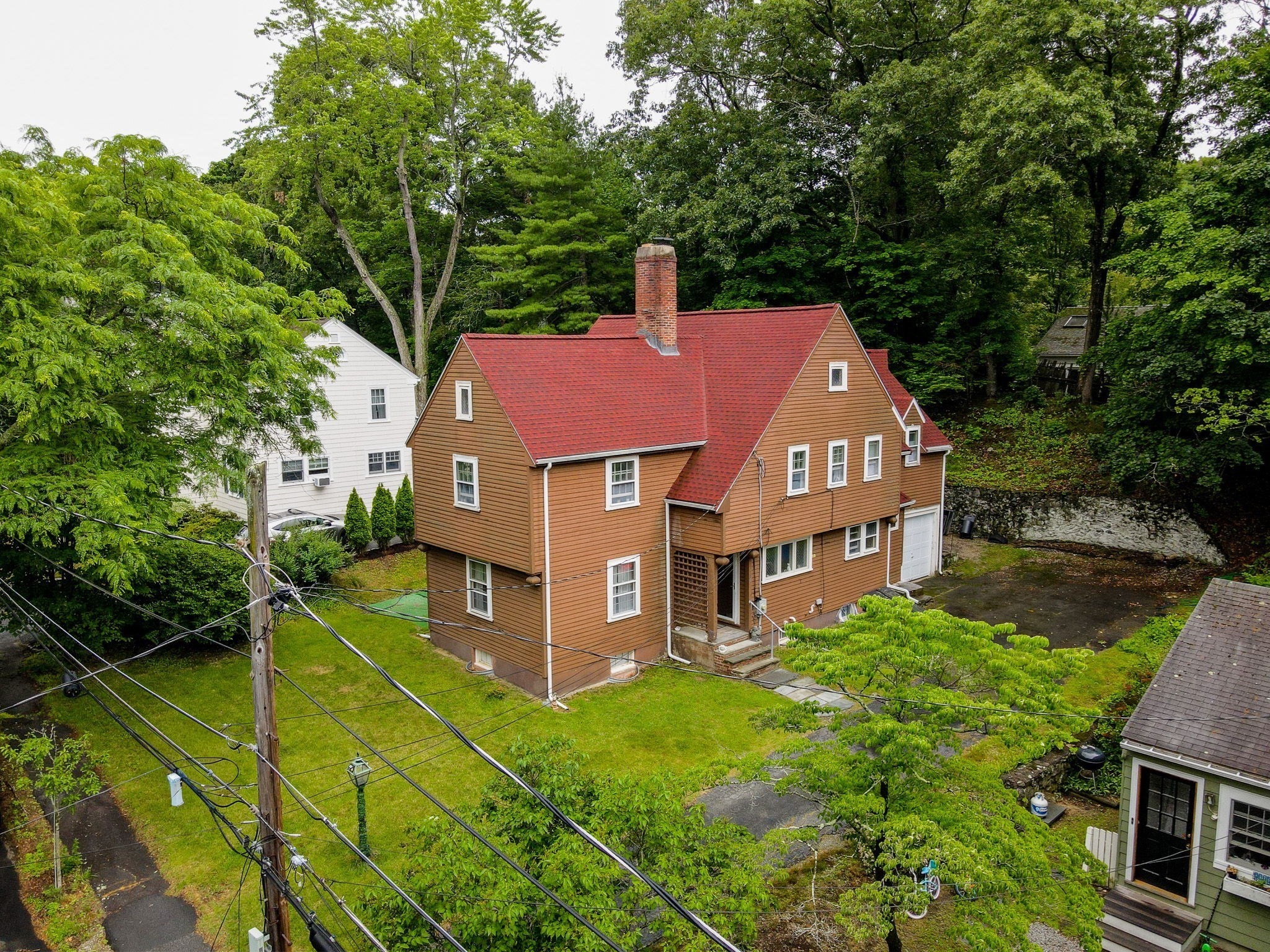 39 Holman Rd Property Photo 2