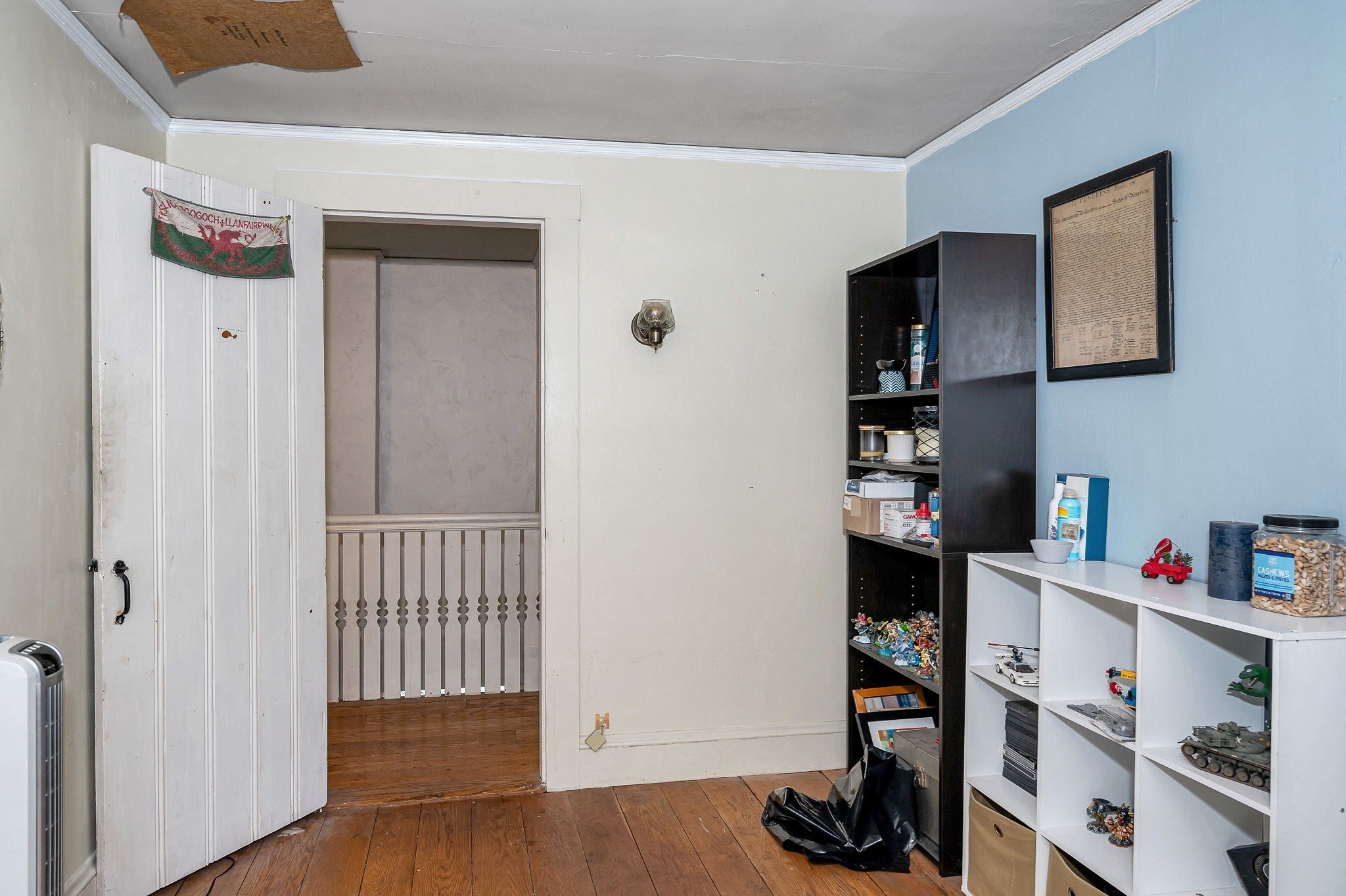 39 Holman Rd Property Photo 22