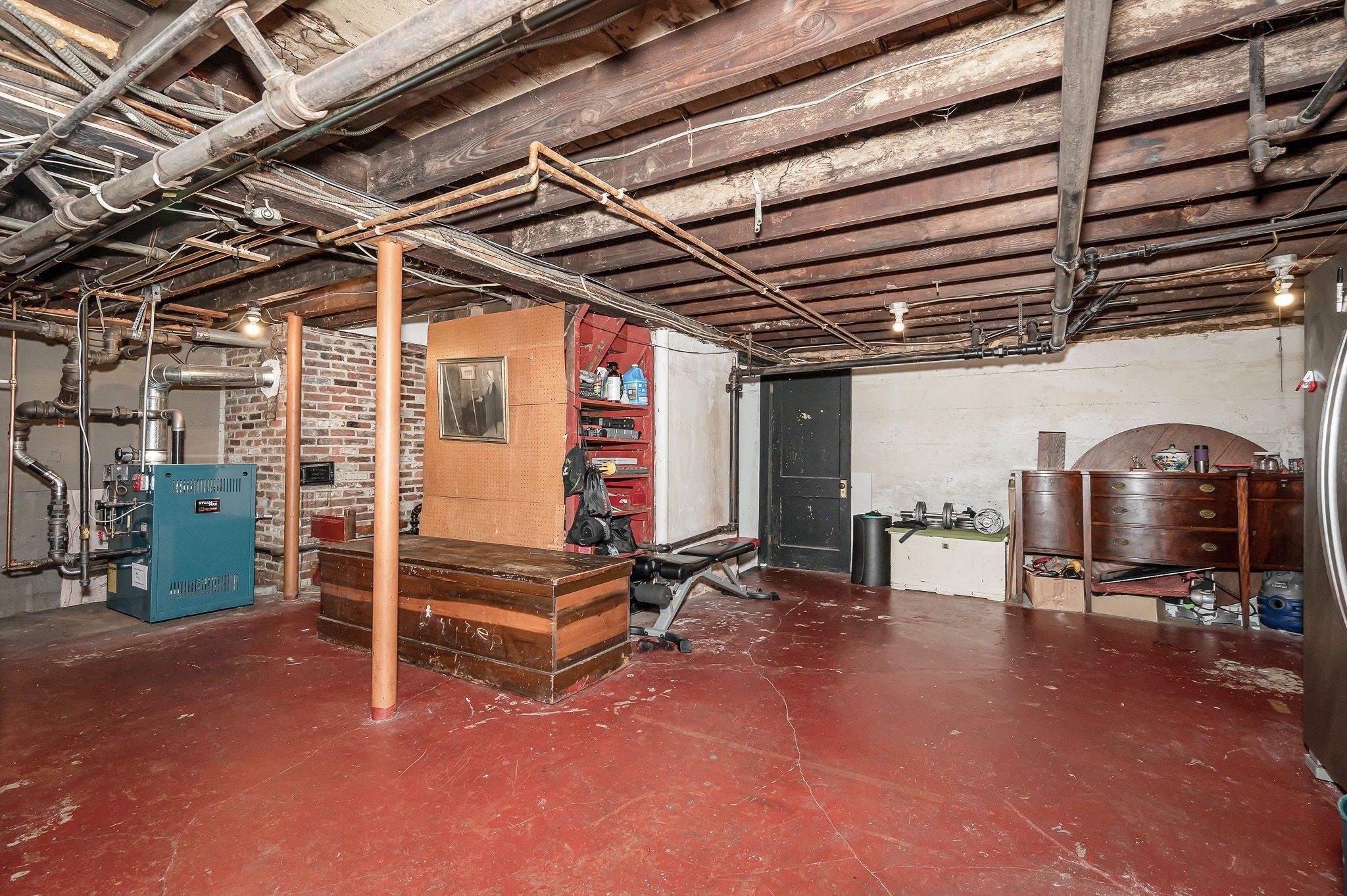 39 Holman Rd Property Photo 31