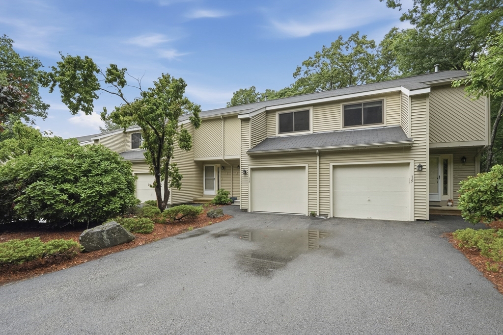 13 Lordvale Blvd # 507 Property Photo 2