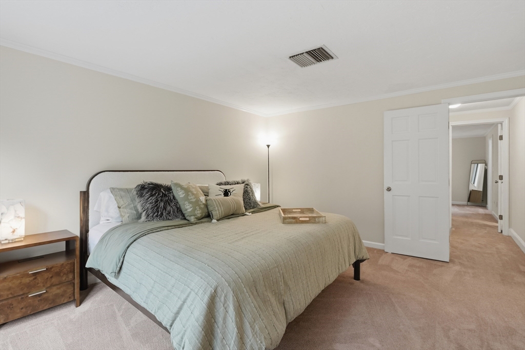 13 Lordvale Blvd # 507 Property Photo 9