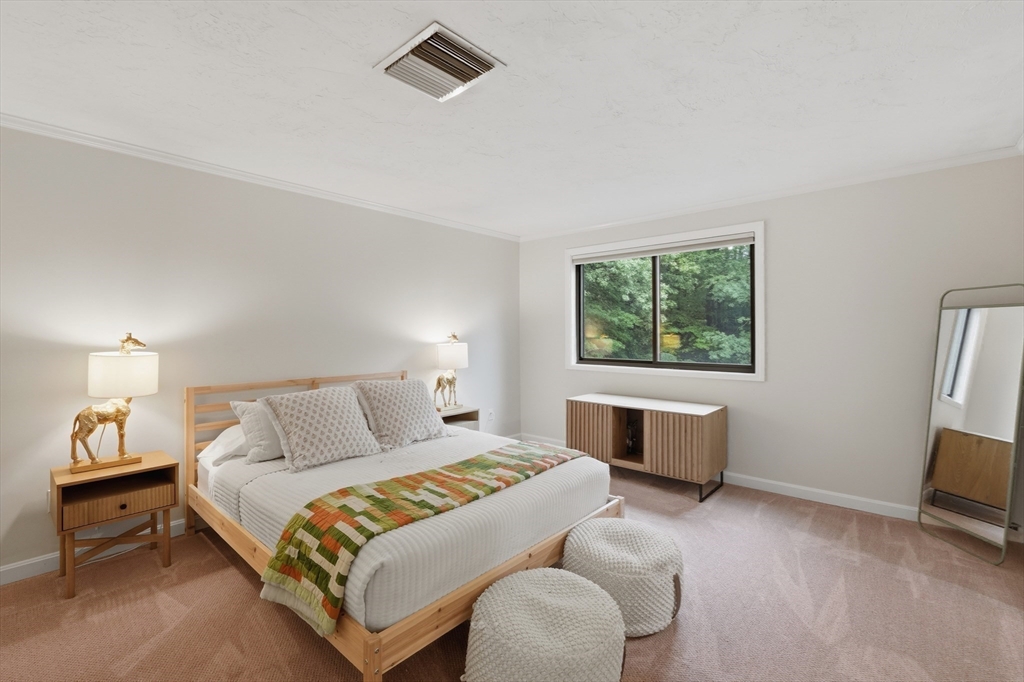 13 Lordvale Blvd # 507 Property Photo 12
