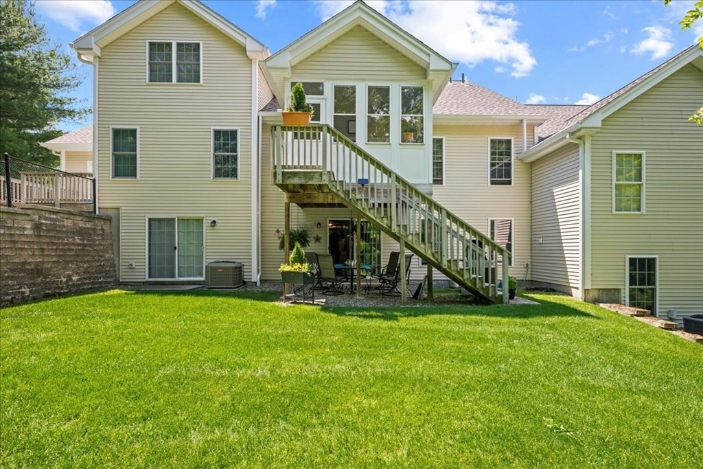 19 Cortland Grove Dr # 19 Property Photo 25