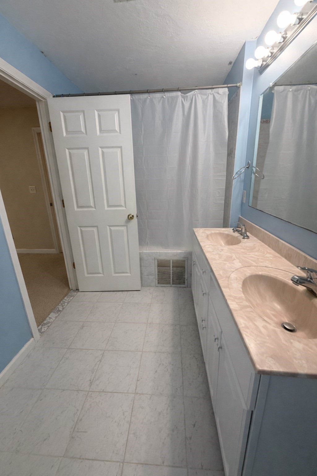 75 Lebeaux Dr # 75 Property Photo 12