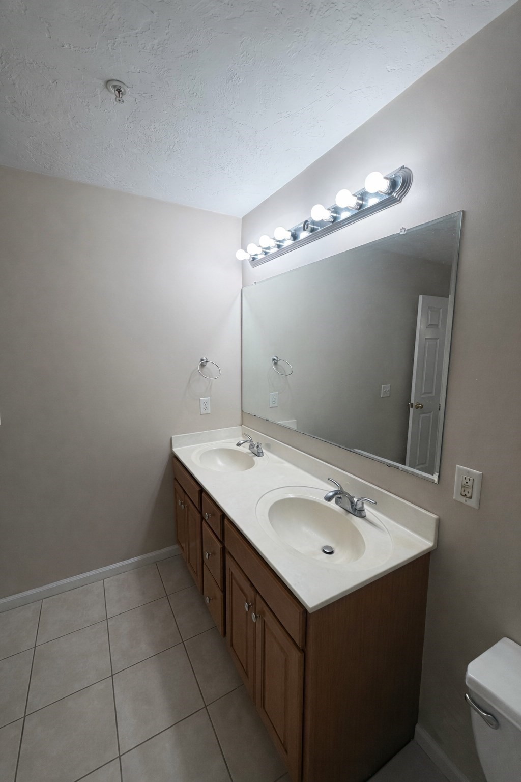 75 Lebeaux Dr # 75 Property Photo 15
