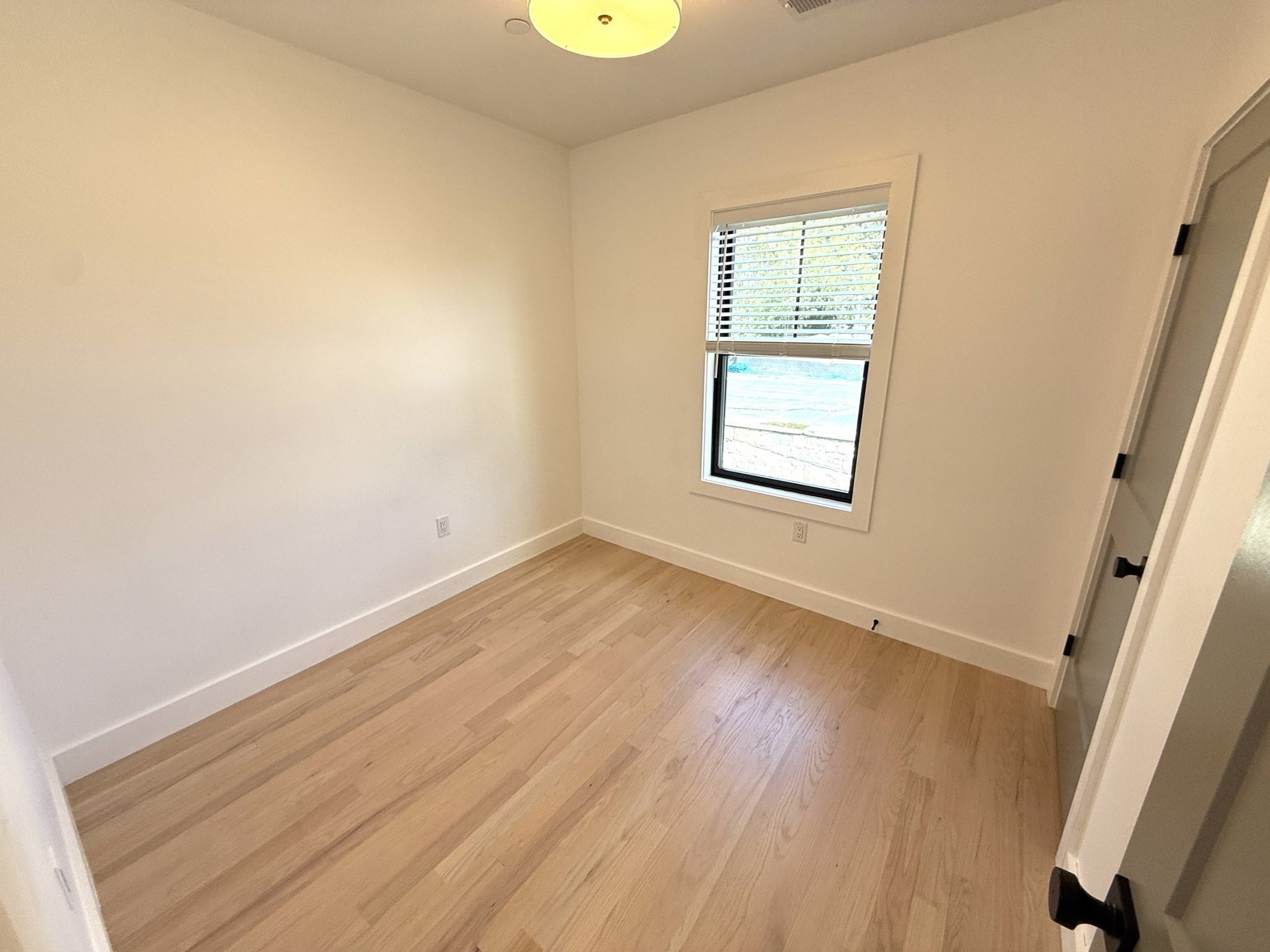 52 Withington St # 7 Property Photo 10