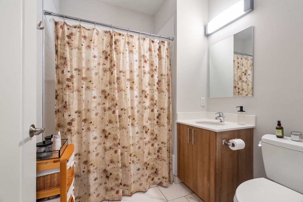 999 Hancock St # 313 Property Photo 20