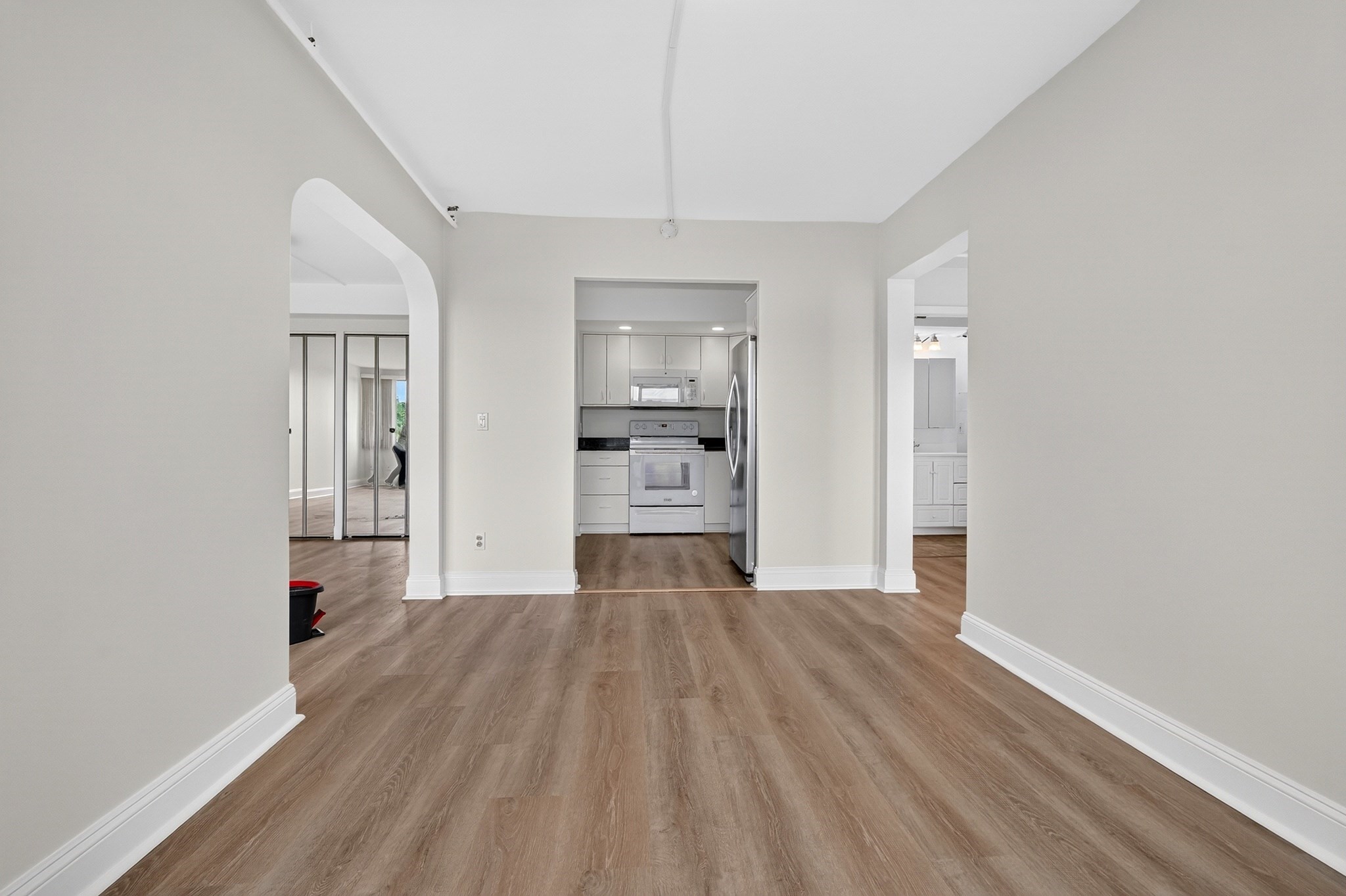 1731 Beacon St # 915 Property Photo 18