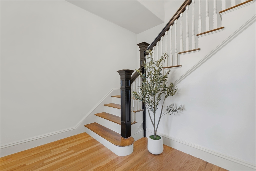 32 Ocean St Property Photo 12