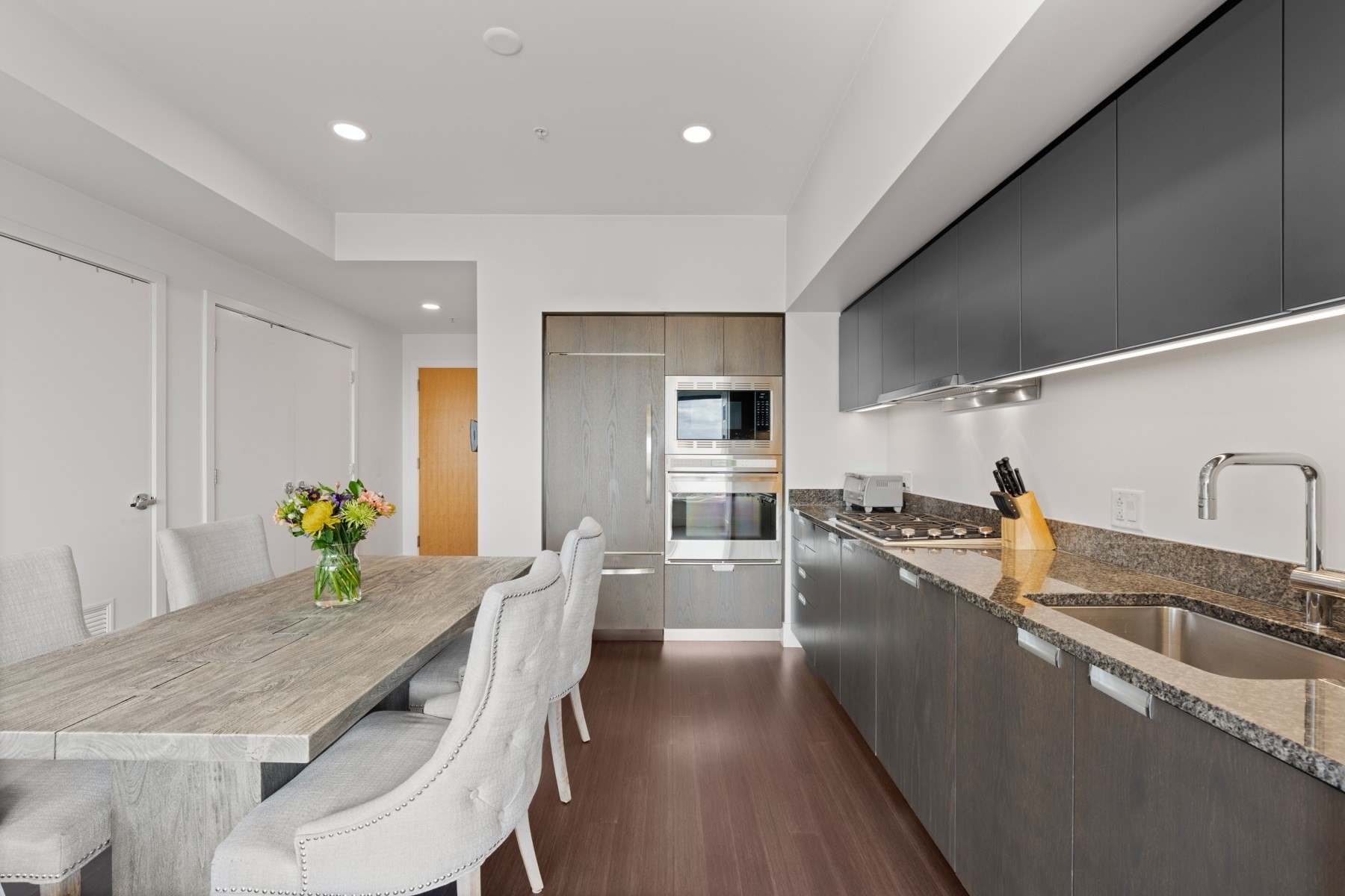 110 Stuart Street # 26j Property Photo 6