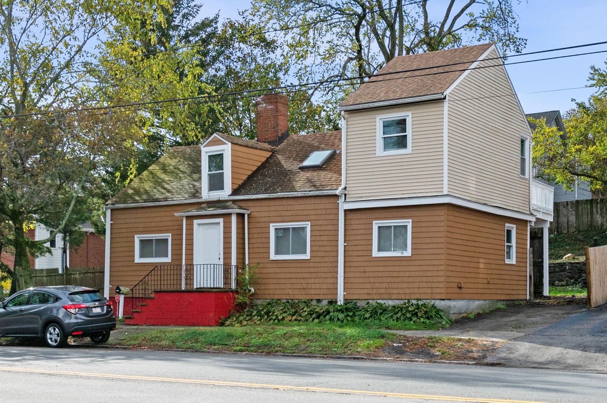 145 Boston St Property Photo 1