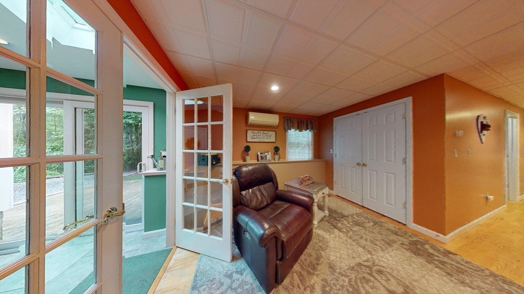 233 Tispaquin St Property Photo 23