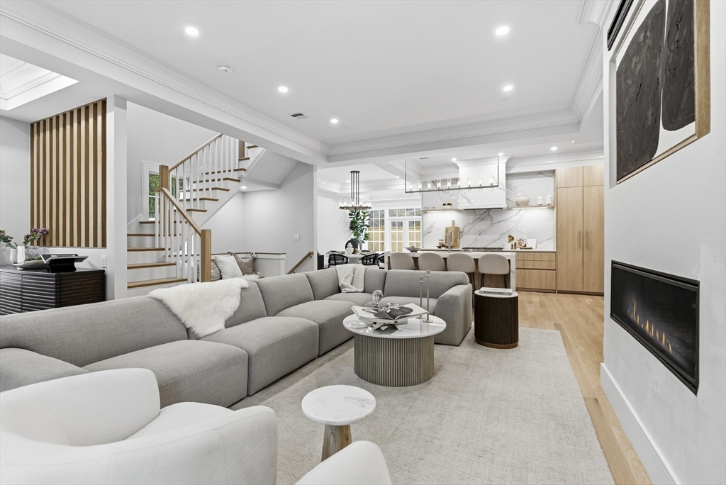 8 Lawrence St Property Photo 13