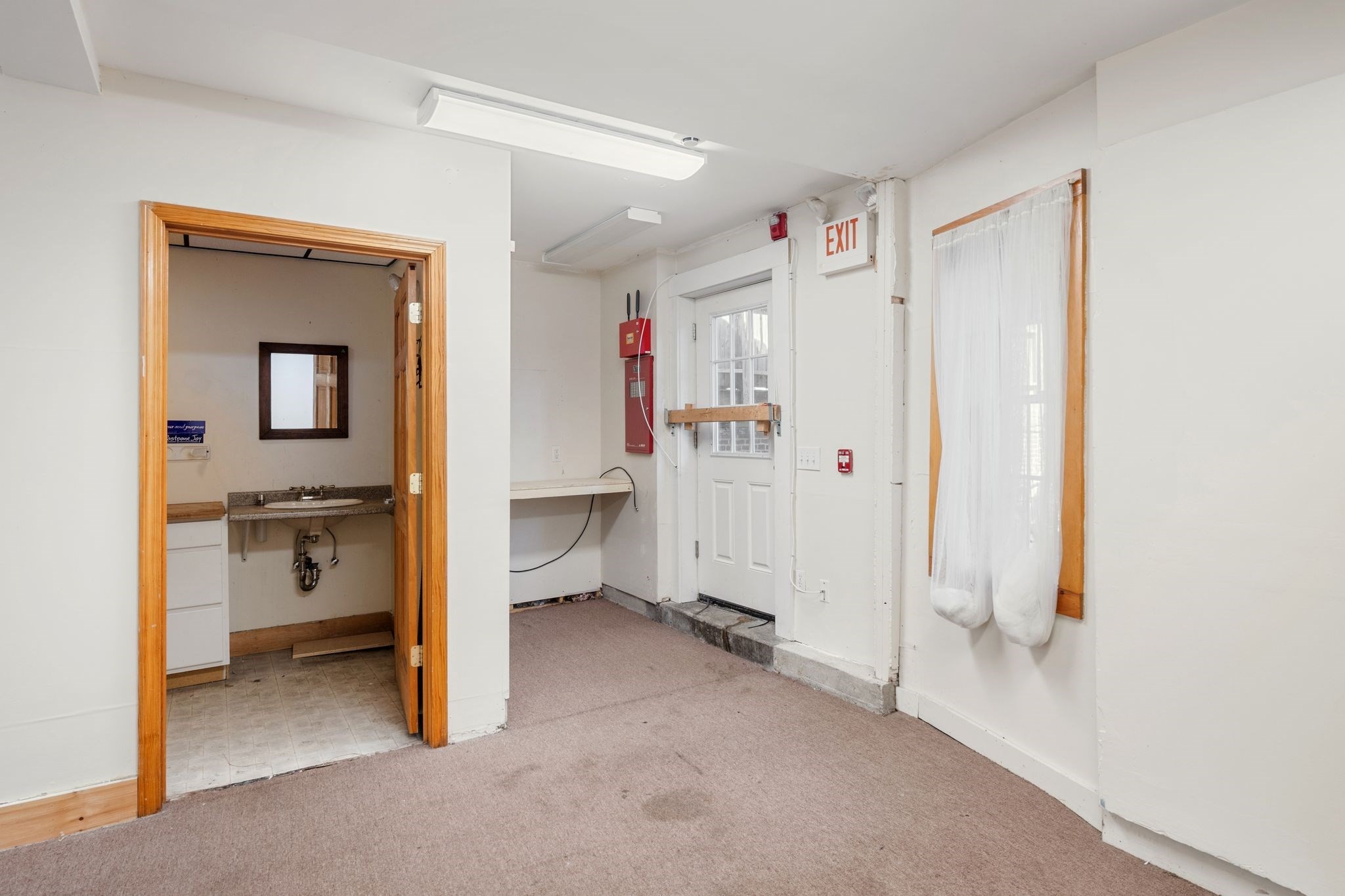 14-16-18 Friend St Property Photo 17
