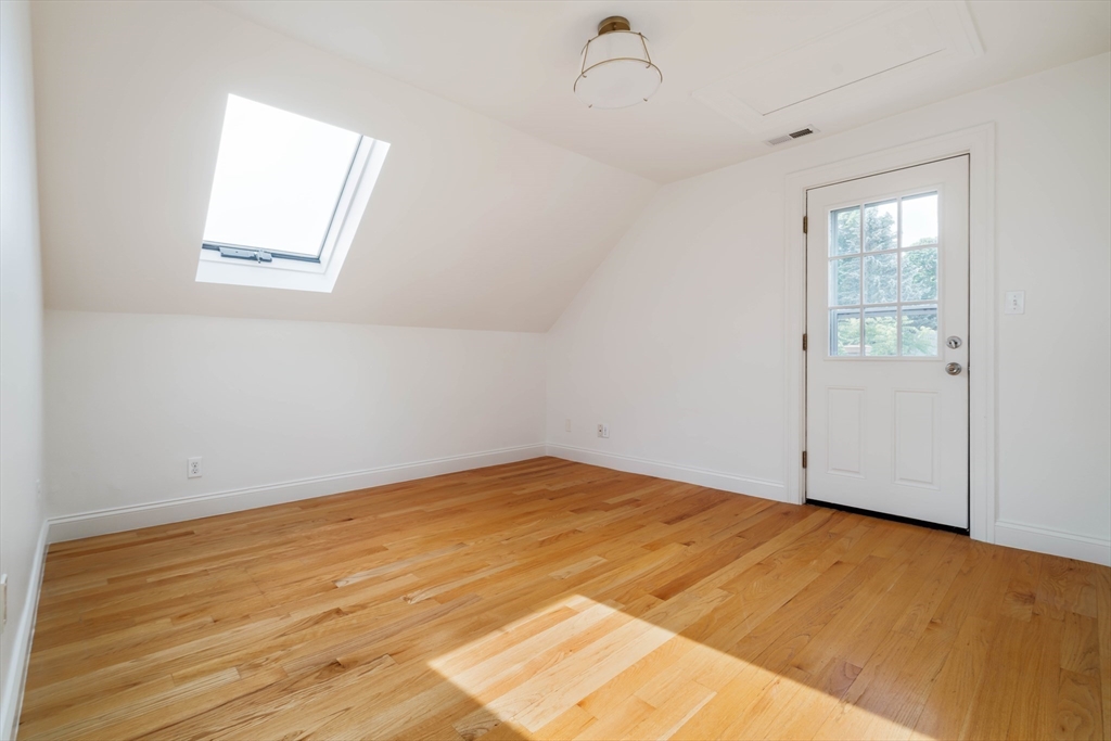 26 Maple St # B Property Photo 35