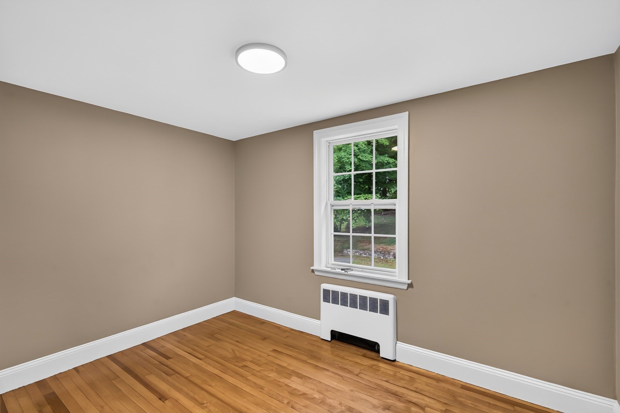 118 Blossom St Property Photo 28