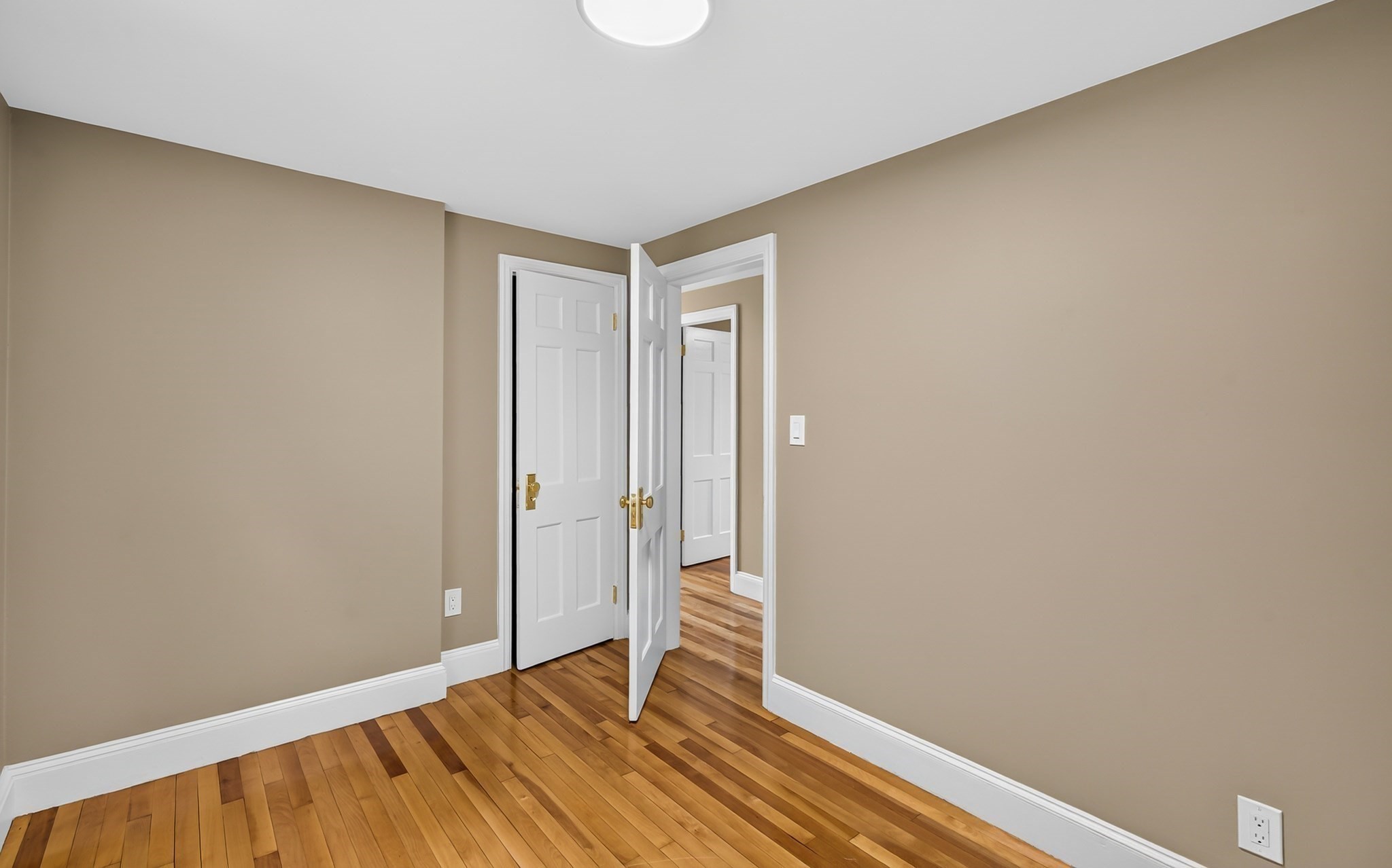 118 Blossom St Property Photo 33