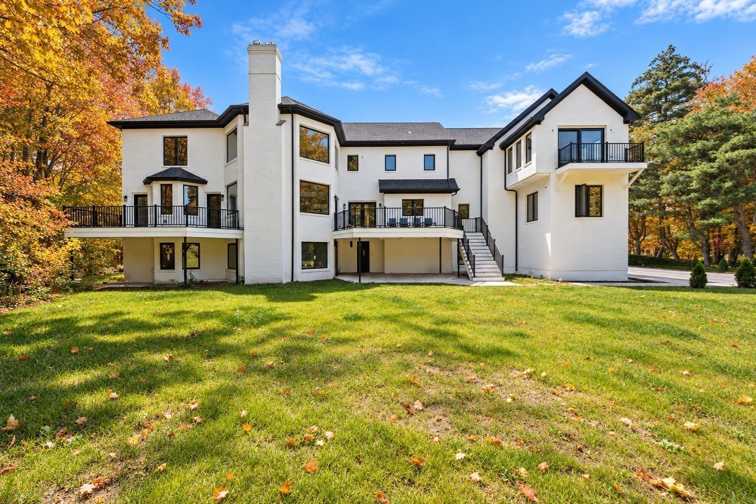 15 Somerset Drive Property Photo 4