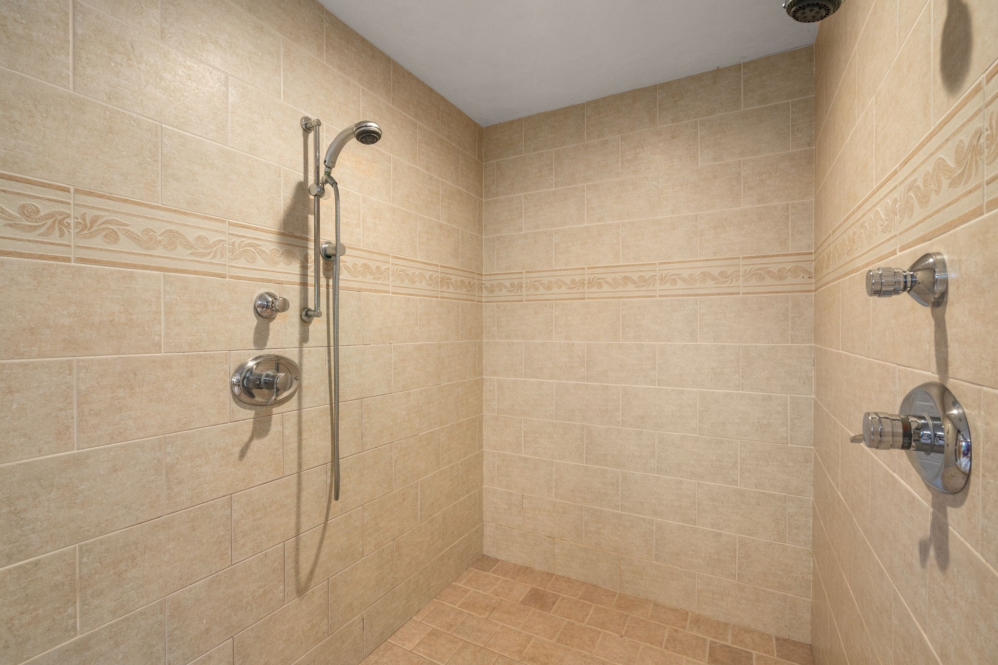 35 Houghton Ln Property Photo 25
