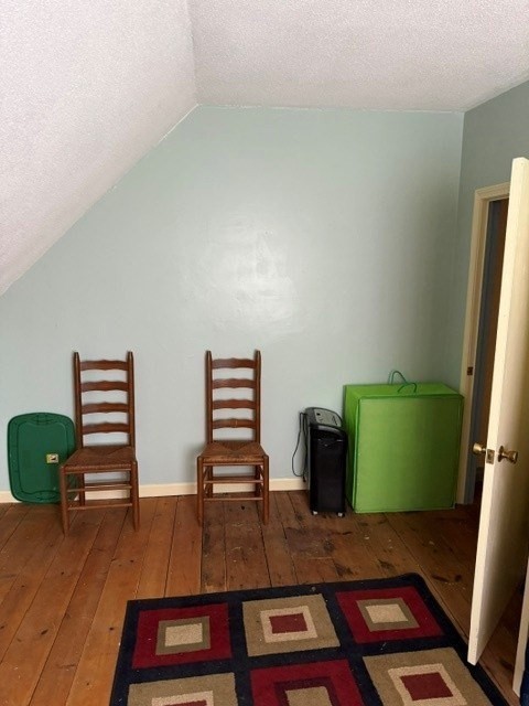 111 Hawthorne St Property Photo 18