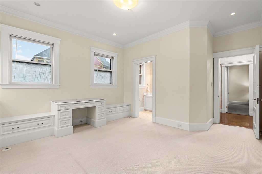 14 Wellington St # 1 Property Photo 25