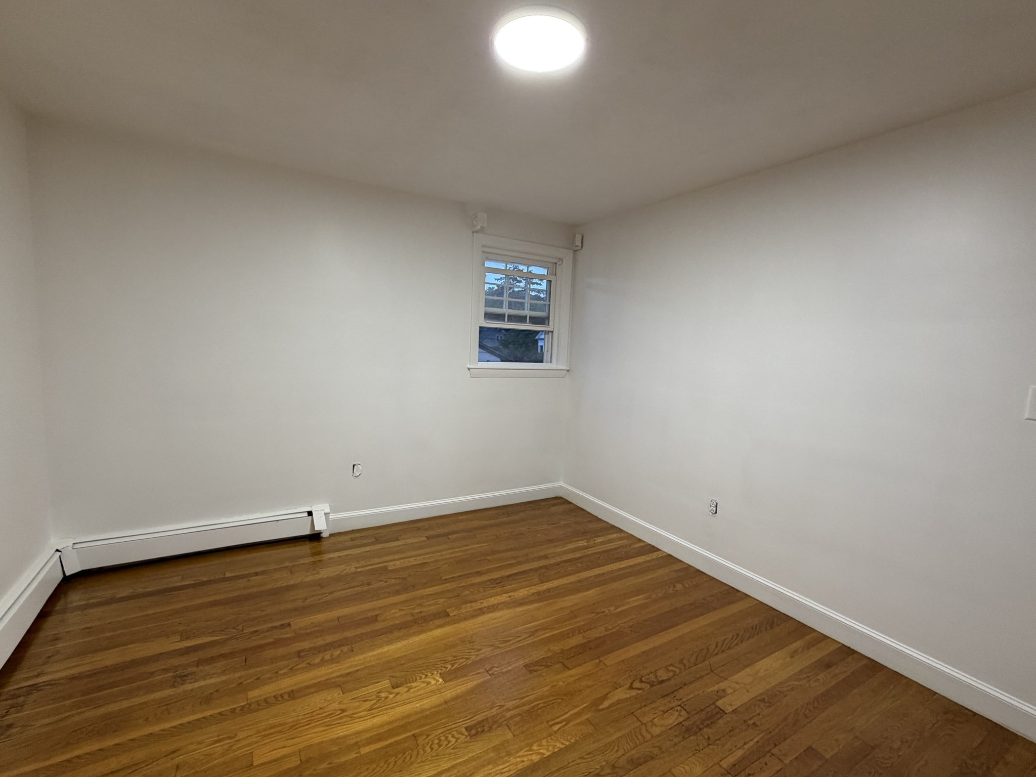 260 Pearl St Property Photo 6