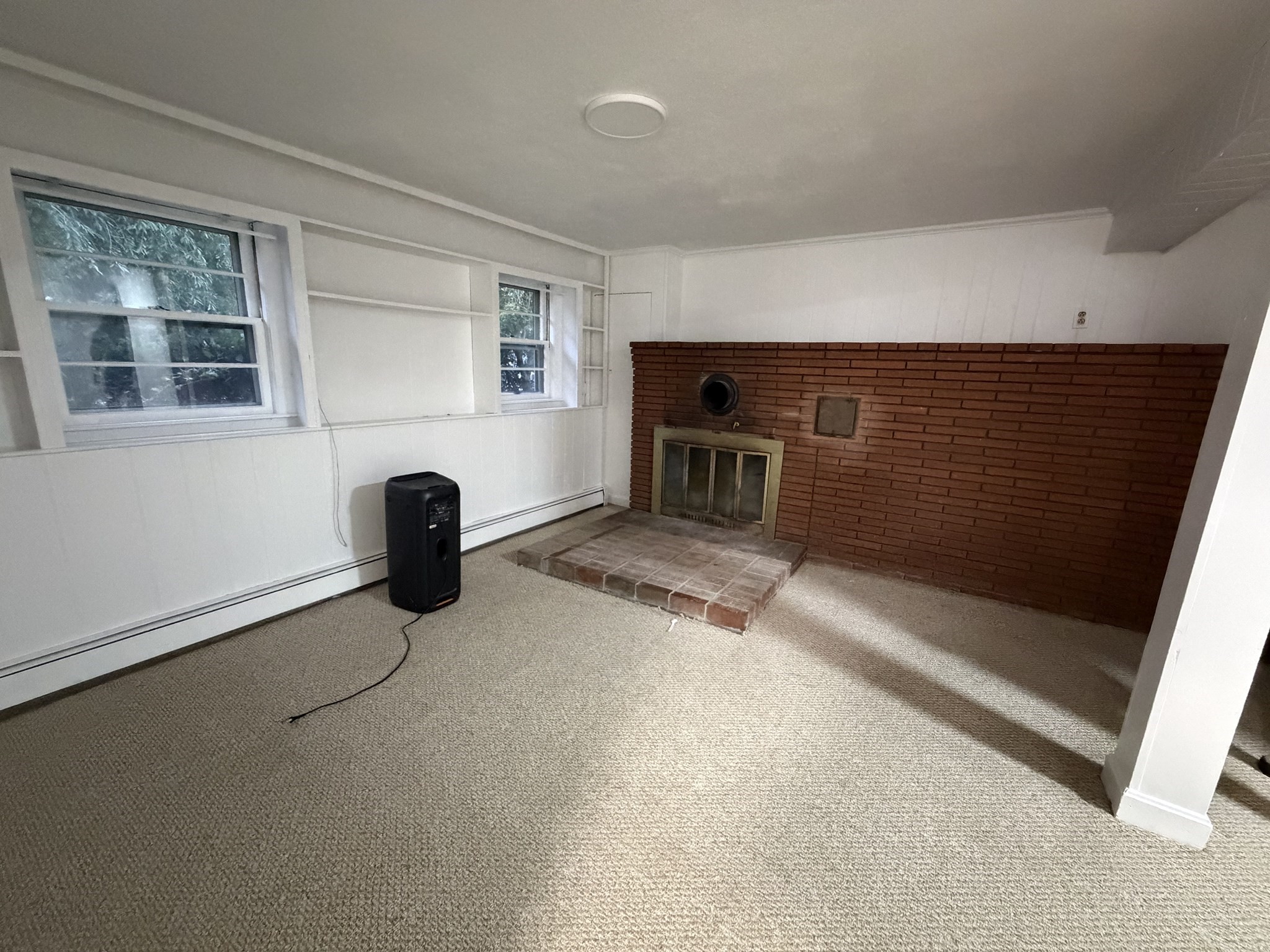 260 Pearl St Property Photo 10
