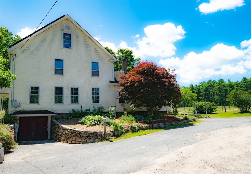 38 Blueberry Hill Rd Property Photo 4