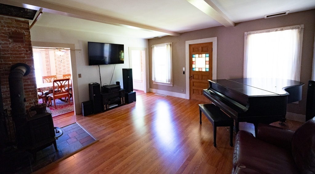 38 Blueberry Hill Rd Property Photo 12