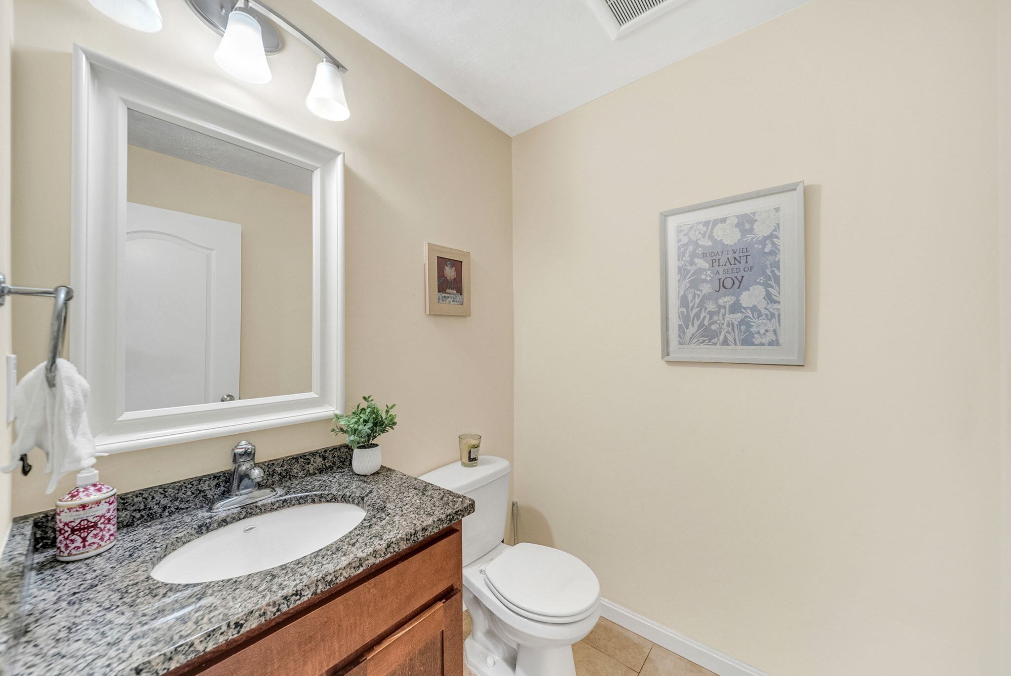 22 Bradley Dr # D Property Photo 22